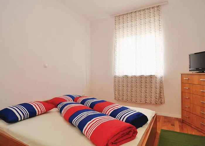 아파트 2 Bedroom Stunning In *