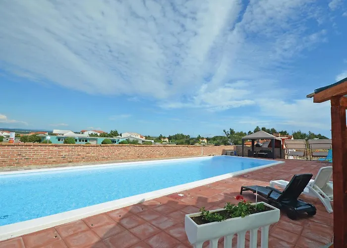 Apartament 2 Bedroom Stunning In