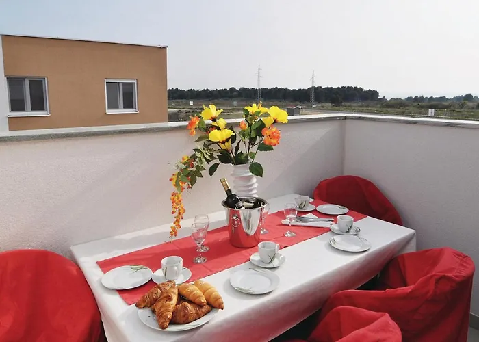 Апартаменты 2 Bedroom Stunning In